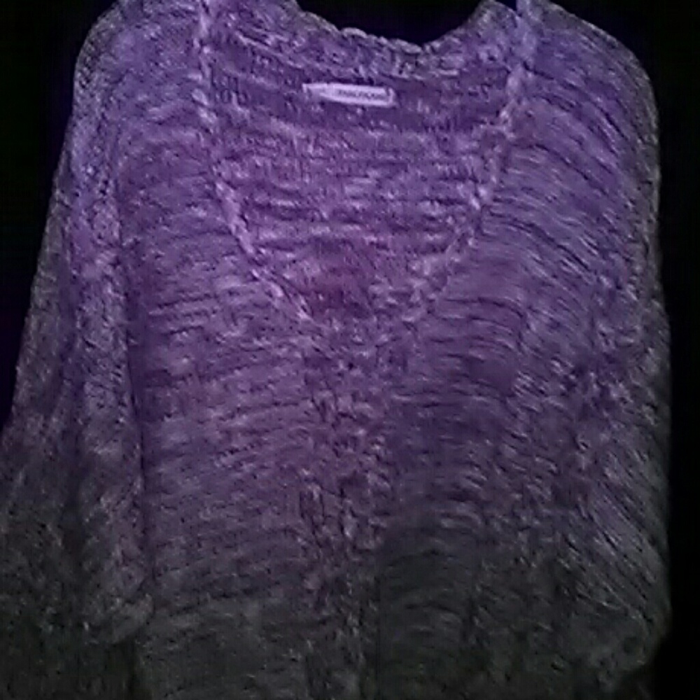 Lightweight sweater